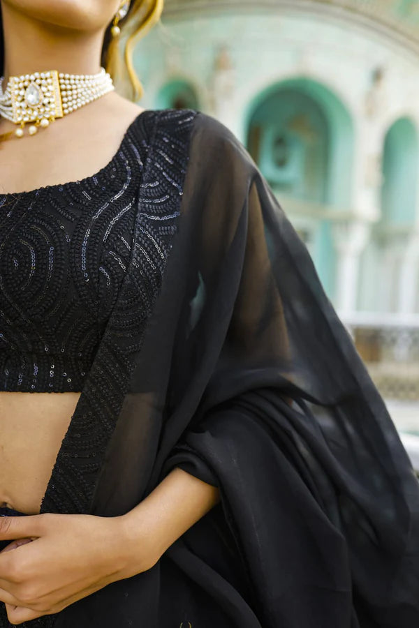 sara sequin lahanga Set